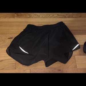 lululemon black hotty hots